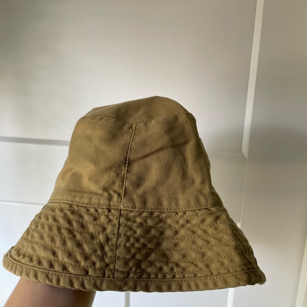 Gap bucket hat